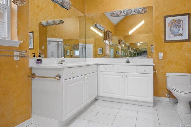 17 Sabrina Ct, House other with 4 bedrooms, 3 bathrooms and null parking in Dix Hills NY | Image 14