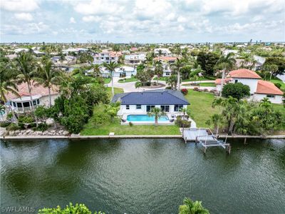 729 Sand Dollar Drive, House other with 4 bedrooms, 3 bathrooms and null parking in Sanibel FL | Image 1