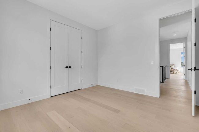 42 Collingwood Place Nw, House other with 5 bedrooms, 4 bathrooms and 2 parking in Calgary AB | Image 37