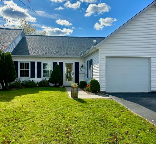 222 Eastview Cir, Williston, VT, 05495-7355 | Card Image