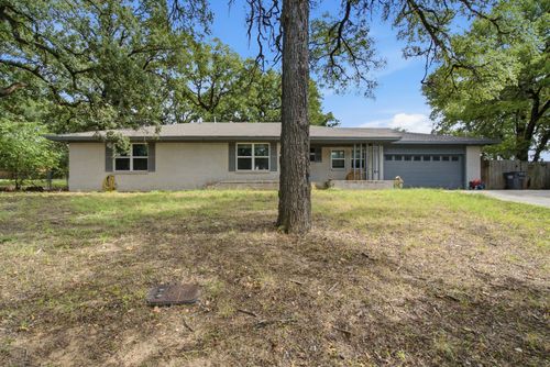 128 Redbird Ln N, Azle, TX, 76020-4030 | Card Image