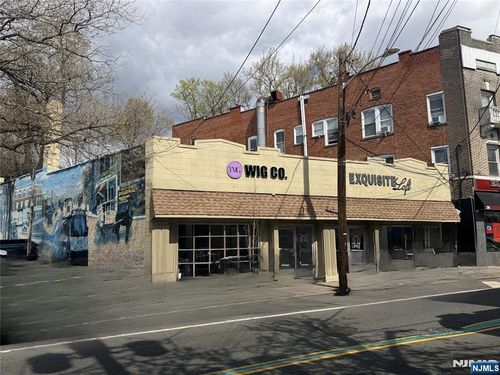 284-286 Main St, West Orange, NJ, 07052-5618 | Card Image