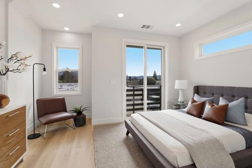517 Union Ave, Campbell, CA, 95008-5017 | Card Image
