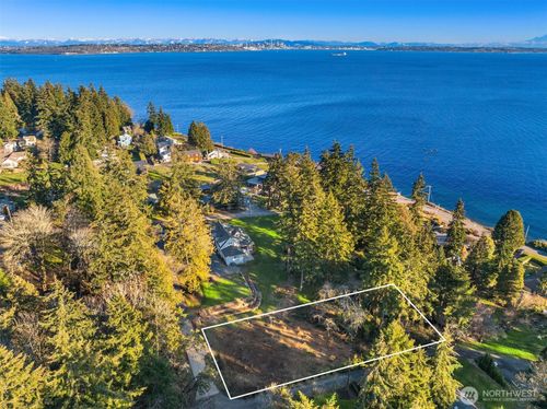 10511 Ne Sanddab Ln, Bainbridge Island, WA, 98110-7800 | Card Image