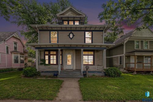 218 S Summit Ave Avenue, Sioux Falls, SD, 57104 | Card Image