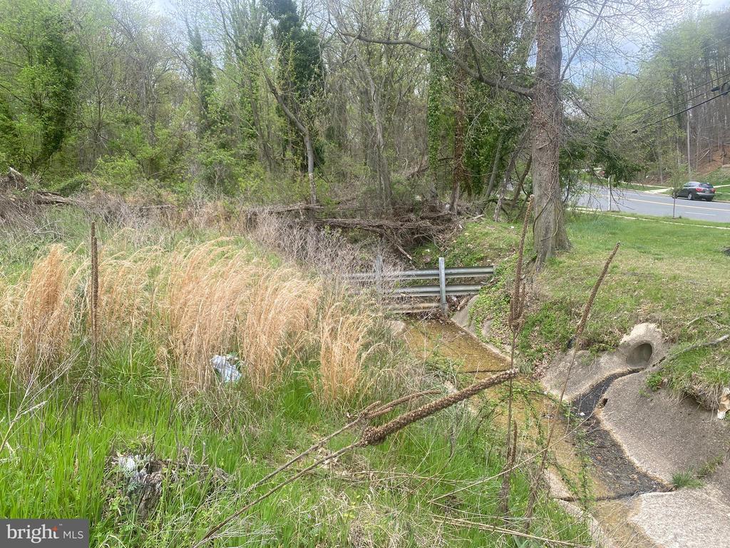 Land in OXON HILL 4