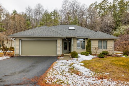 84 Iris Way, Hartford, VT, 05001 | Card Image