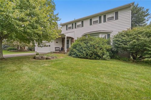4744 Edgeworth Dr, Manlius, NY, 13104-2106 | Card Image