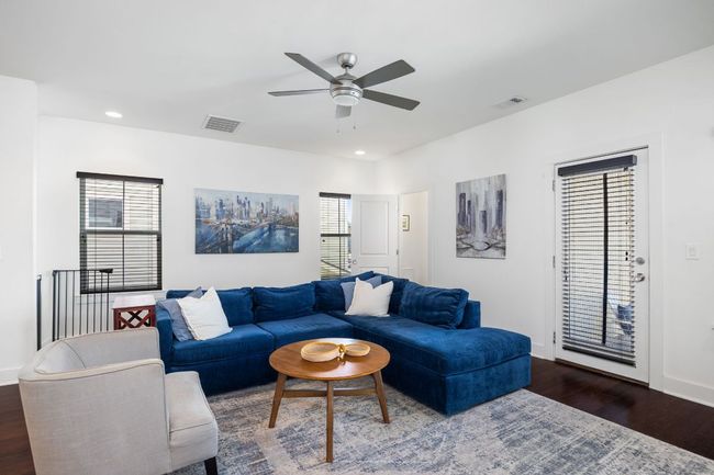 8 - 2703 Halcyon Dr, Condo with 3 bedrooms, 3 bathrooms and 2 parking in Austin TX | Image 14