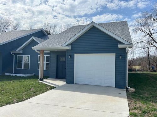 105 S Margarita Ct, Centralia, MO, 65240 | Card Image