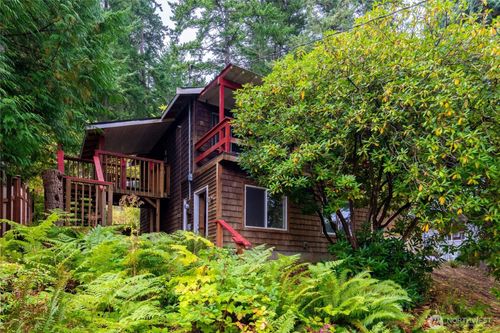 2929 Cedar Ave, Lummi Island, WA, 98262-8666 | Card Image