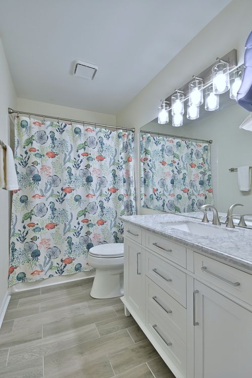 2020 Medinah Cir, Elgin, IL, 60123-6512 | Card Image
