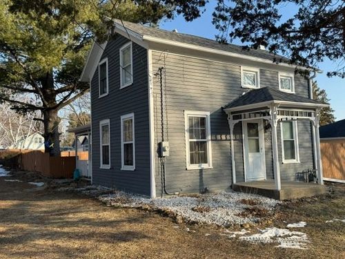 15 S Adams Street, Cedarville, IL, 61013 | Card Image