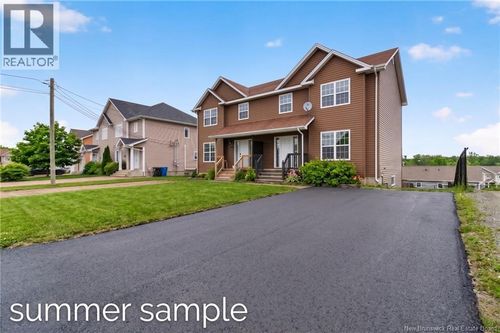 876 Bernard St, Dieppe, NB, E1A5A4 | Card Image