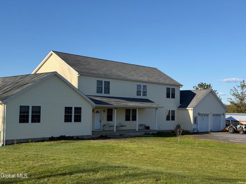 83 Mott Rd, Gansevoort, NY, 12831-2103 | Card Image