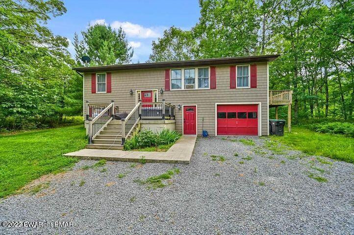 Woodlyn Acres Rd, Hawley, PA 18428