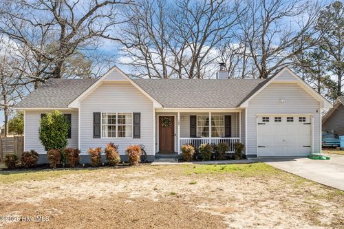 109 Carriage Hills Ct, Richlands, NC, 28574-8116 | Card Image