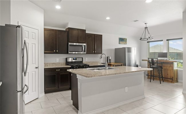 1917 Kentucky Derby Dr, House other with 3 bedrooms, 2 bathrooms and null parking in Corpus Christi TX | Image 7