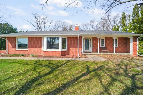 120 Kenway Rd, Waterloo, IA, 50701-4218 | Card Image