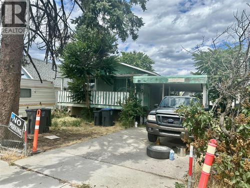 760 Cadder Ave, Kelowna, BC, V1Y5N6 | Card Image