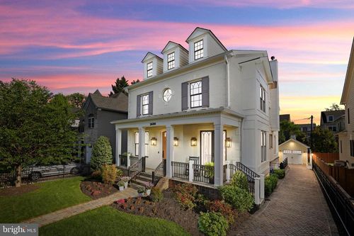 2600 12th St N, ARLINGTON, VA, 22201-2818 | Card Image