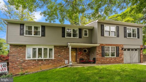 141 N Woodbine Ave, LANGHORNE, PA, 19047-7426 | Card Image