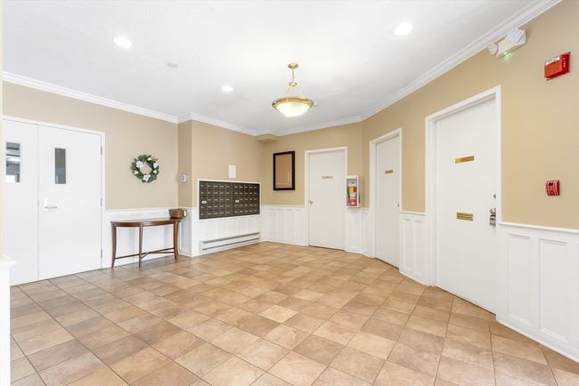 APT-206 - 666 Main St, Condo with 2 bedrooms, 2 bathrooms and 1 parking in Winchester MA | Image 22
