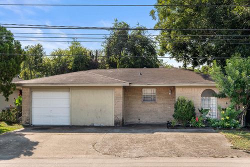 14222 Old Humble Rd, Humble, TX, 77396-3327 | Card Image