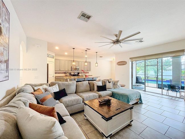 1706 Leatherback Ln, House other with 5 bedrooms, 4 bathrooms and null parking in Saint Cloud FL | Image 32