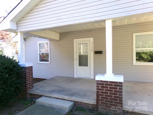1126 Pee Dee Ave, Albemarle, NC, 28001-5104 | Card Image
