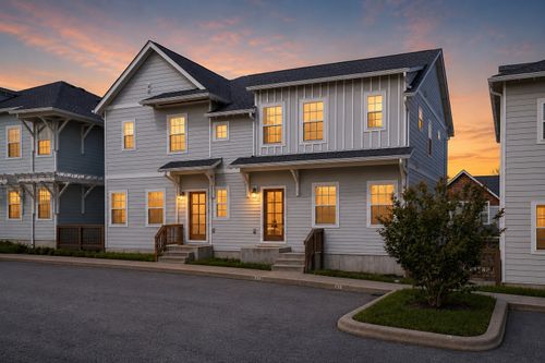 733 Arbor Trace Cir, Nashville, TN, 37207-2616 | Card Image