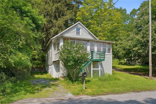 104 Westfield Dr, Ithaca, NY, 14850-3111 | Card Image