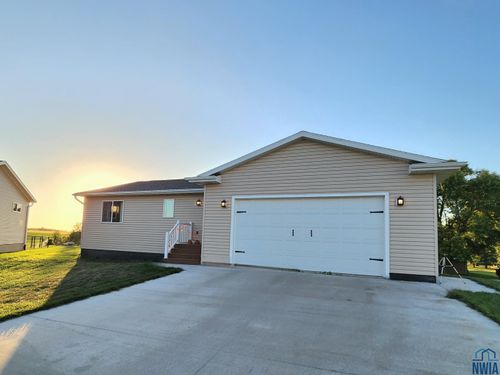 501 Sunset Ct, Rock Rapids, IA, 51246-1104 | Card Image