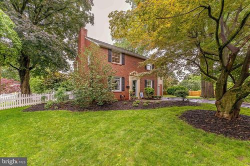 2 Fairhill Rd, WALLINGFORD, PA, 19086-6535 | Card Image