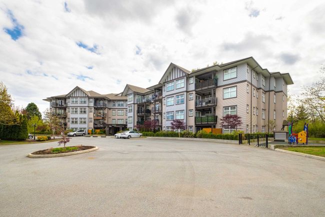 363 - 27358 32 Avenue, Condo with 1 bedrooms, 1 bathrooms and 1 parking in Langley BC | Image 4