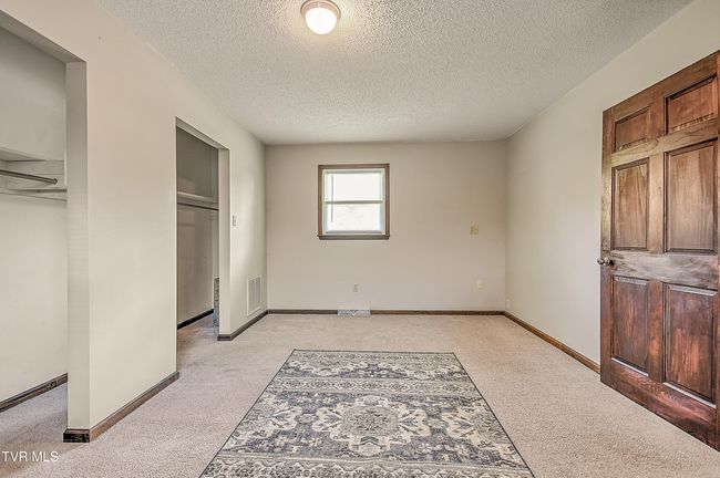 646 Meadow View Rd, House other with 4 bedrooms, 2 bathrooms and null parking in Bristol TN | Image 44