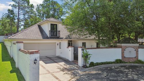 4829 Zunis Ave, Tulsa, OK, 74105-8760 | Card Image