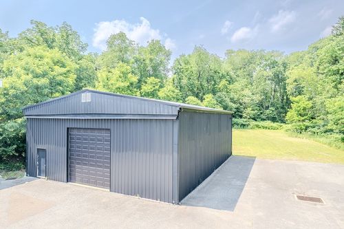 2555 Leechburg Rd, Lower Burrell, PA, 15068-3058 | Card Image