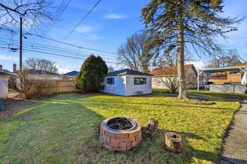 8144 Kildare Ave, Skokie, IL, 60076-3210 | Card Image