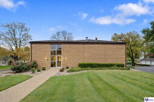 202 N Mulberry St, Elizabethtown, KY, 42701-1441 | Card Image