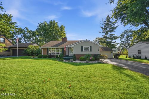 713 Lincolnshire Ln, Findlay, OH, 45840-6828 | Card Image