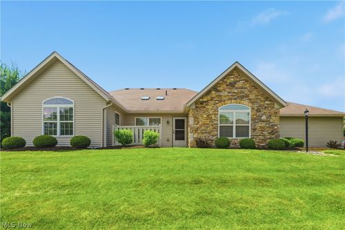 3038 Mahogany Run Cir Nw, North Canton, OH, 44720-9567 | Card Image