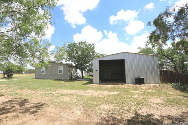 7510 Pittman Rd, House other with 3 bedrooms, 2 bathrooms and null parking in Adkins TX | Image 6