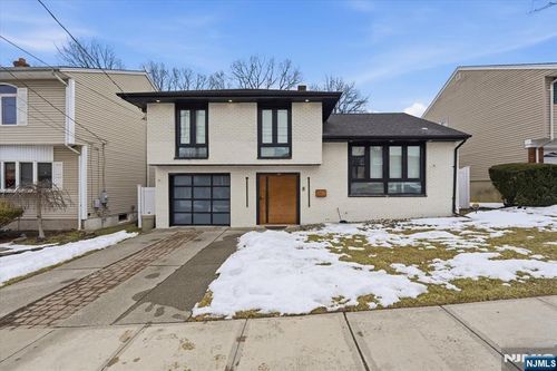 32 Luhman Ter, Secaucus, NJ, 07094-4206 | Card Image