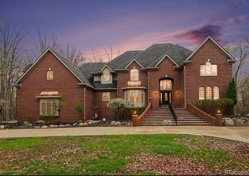 6986 Montgomery Drive, Shelby Charter Township, MI, 48316 | Card Image