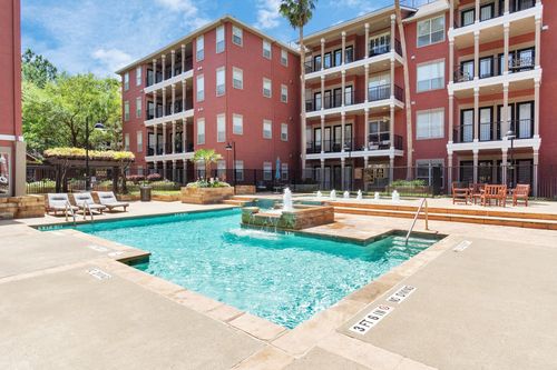 118-2400 Mccue Rd, Houston, TX, 77056-5111 | Card Image