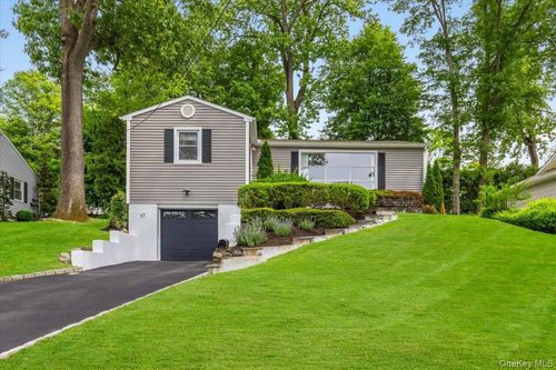 17 Tewkesbury Rd, Scarsdale, NY, 10583-6601 | Card Image
