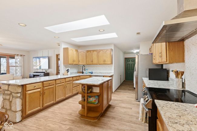13309 E Hillview Ln, House other with 3 bedrooms, 2 bathrooms and null parking in Solsberry IN | Image 12