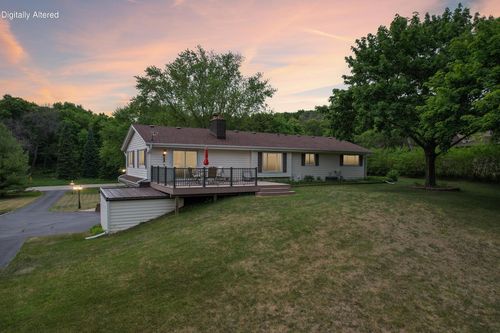 804 Lochtyn Ridge, Wales, WI, 53183 | Card Image