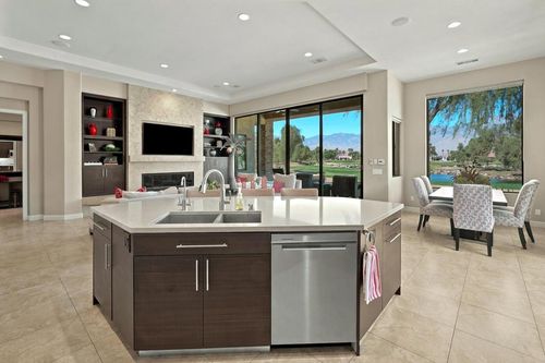33 Via Las Flores, Rancho Mirage, CA, 92270-5204 | Card Image